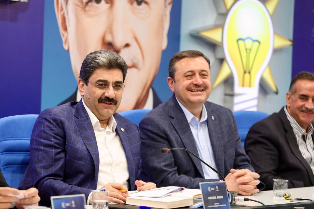 AK Parti Gaziantep Teşkilatında Güçlü İstişare: Hakan Aksu’dan Destek Ziyareti 4